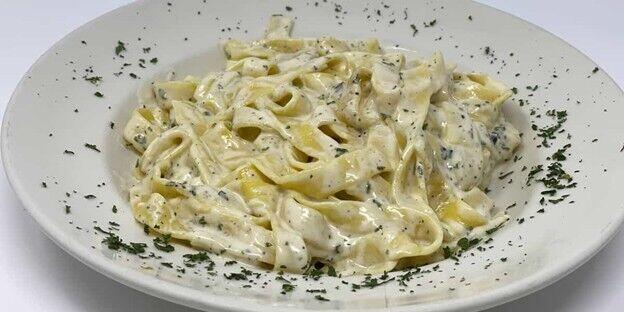 Fettuccine Alfredo